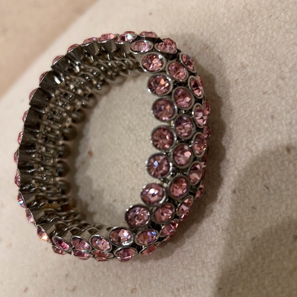 Pink sparkly stretch bracelet - Picture 4 of 4